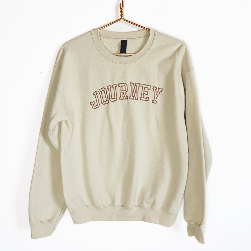 Journey Trendy Embroidered Graphic Crewneck Sweatshirt Cream Brown size M